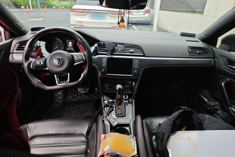 Used Volkswagen Lamando 2017 2.0T GTS Center Console