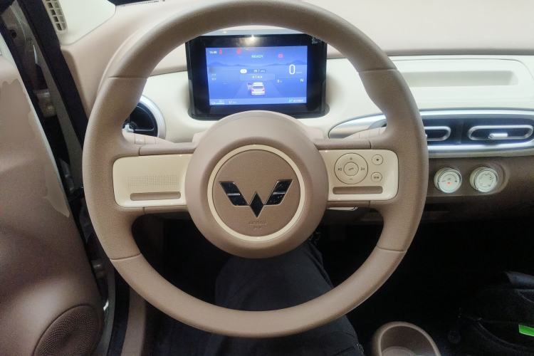 Used Wuling Hongguang MINIEV 2025 Four-Door Version Advanced Edition
