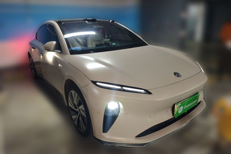 Used Nio ET5 2022 75 kWh Front Right 45 Deg