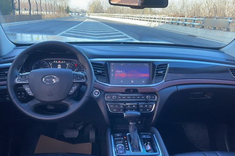 Used GAC Trumpchi GS8 2017 320T Two-Wheel Drive Luxury Smart Connectivity Version (7 Seats)
