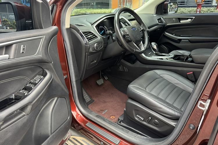 Used Ford Edge 2015 2.0T GTDi Two-Wheel-Drive High-Line Version