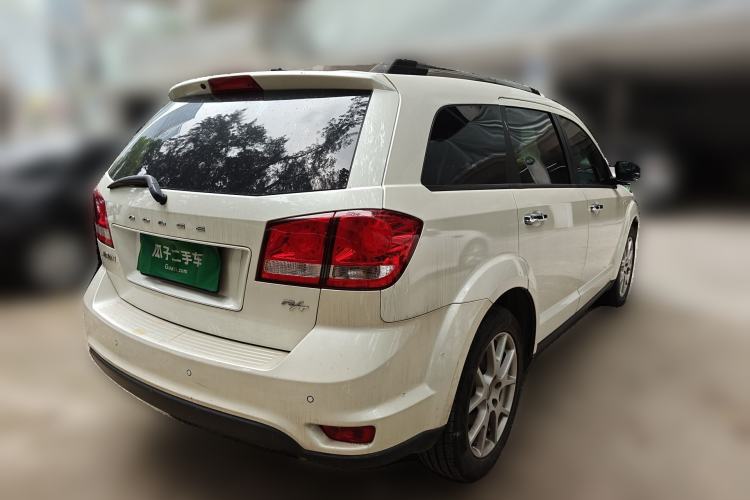 Used Dodge Journey 2013 2.4L Two-Wheel Drive Luxury Version