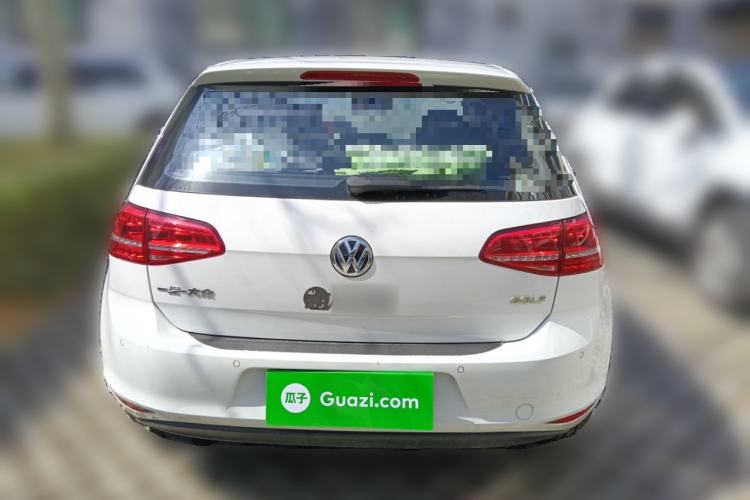 Used Volkswagen Golf 2016 1.6L Manual Fashion Edition
