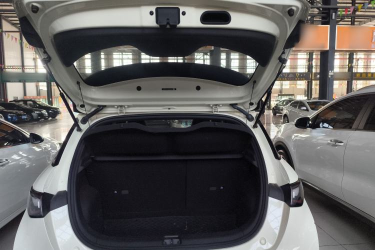 Used BYD Dolphin 2023 420 km Fashion Edition Trunk