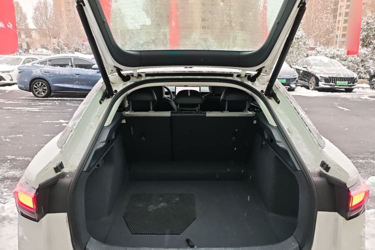 Used Volkswagen ID.7 VIZZION 2024 AIR model
