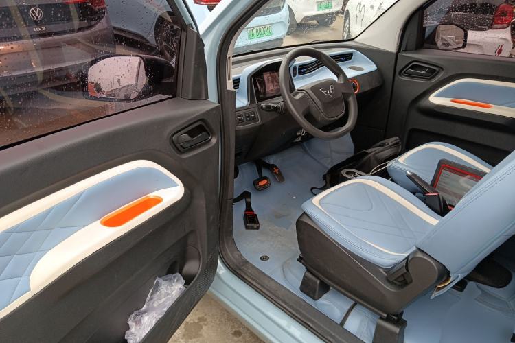 Used Wuling Hongguang MINIEV 2022 Zizai Version Lithium Iron Phosphate Driver Seat