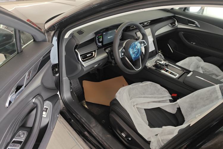 Used Hongqi H5 2024 1.5T DCT Smart Connect Flagship Edition