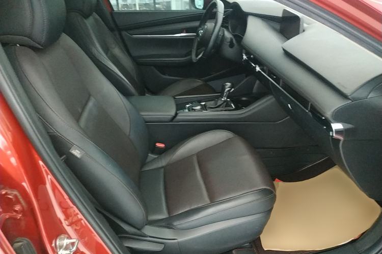 Used Mazda 3 Axela 2021 2.0L Automatic ZhiZun Edition Right Front Seat