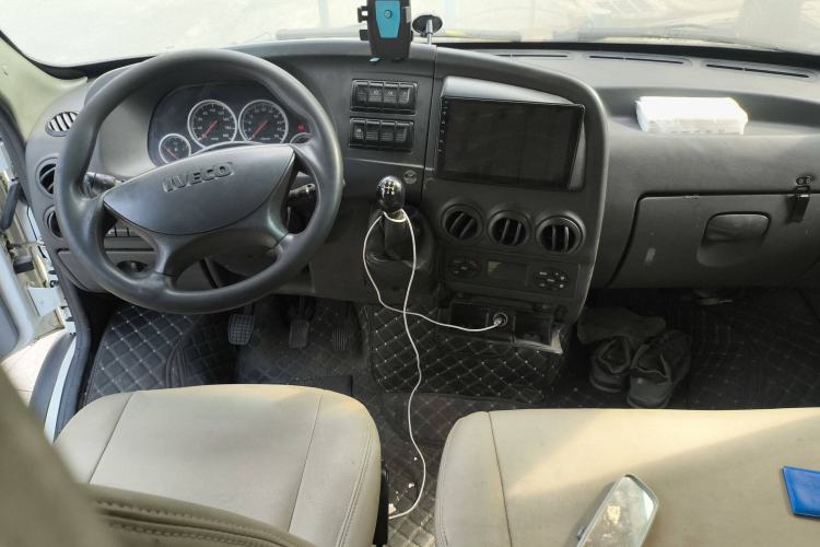 Used Iveco Power Daily 2013 2.8T-A32 All-Round Edition