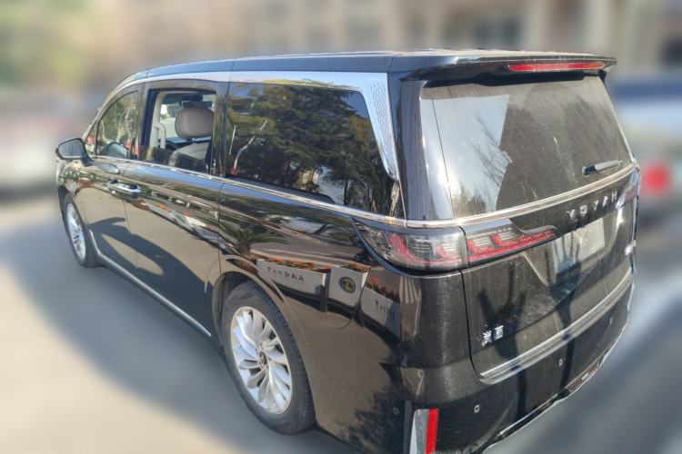 Used VOYAH Dream 2022 0-Carbon Edition Home+ Range Package 605 km Rear Left 45 Deg