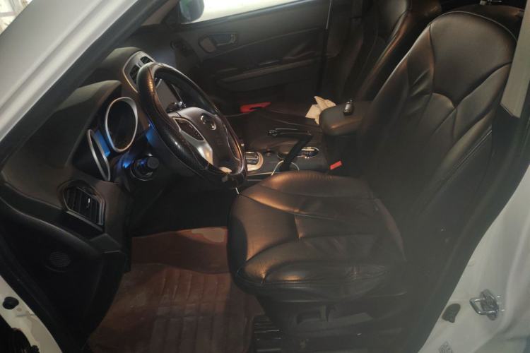 Used GAC Trumpchi GS5 2013 2.0L Automatic Two-Wheel Drive Light Interior Special Edition
