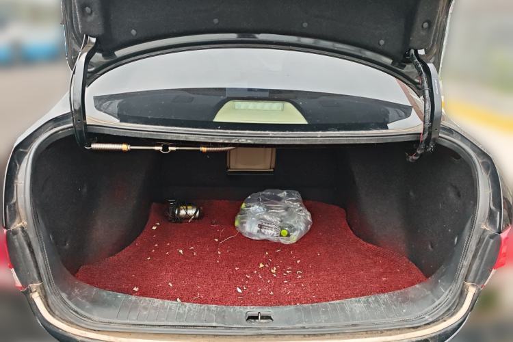 Used Nissan Sylphy 2018 Classic 1.6XE+ Manual Luxury Edition Trunk