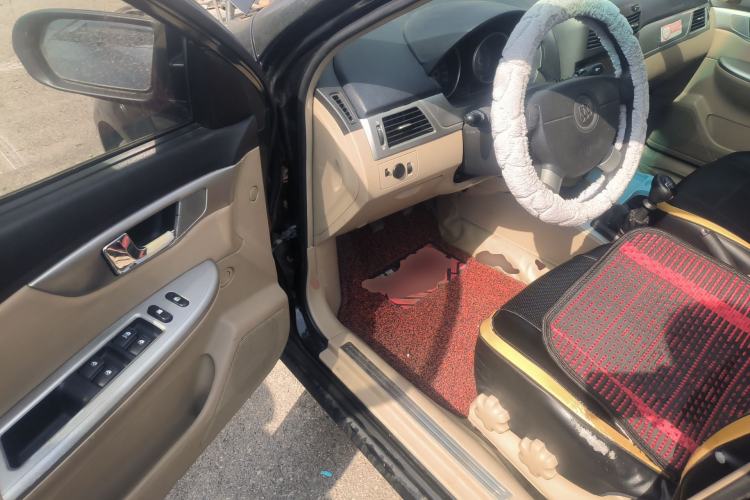 Used Buick Excelle 2011 1.6 LE-MT Driver Seat