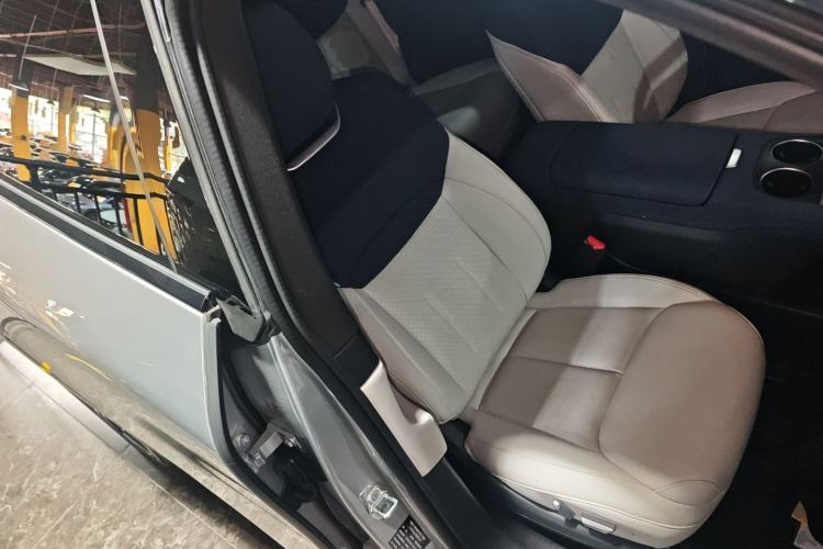 Used XPeng G6 2023 700 Four-Wheel Drive Performance Max
