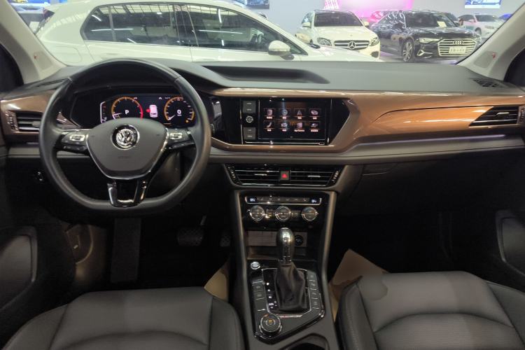 Used Volkswagen Tharu 2019 330TSI Four-Wheel Drive Flagship Model China VI Standard
