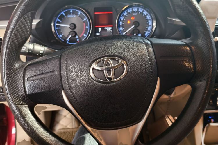 Used Toyota Corolla 2014 1.6L CVT GL-i Steering Wheel