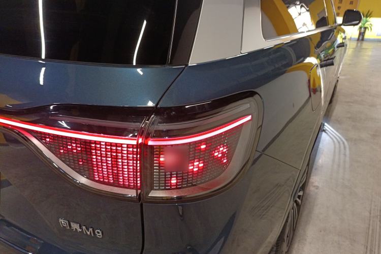 Used Hima AITO M9 2024 Range-Extended Ultra Version 42 kWh 6-Seater Model