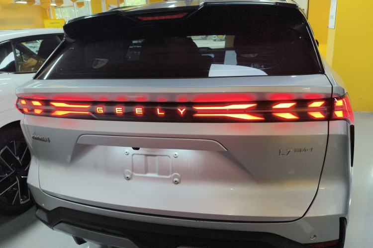 Used Geely Galaxy L7 2025 EM-i 115km Exploration+ Edition