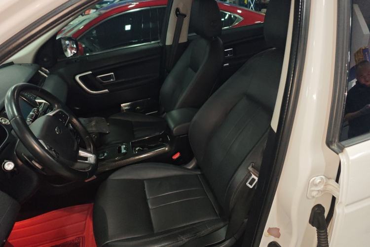 Used Land Rover Discovery Sport 2019 240 PS SE Version China VI Standard
