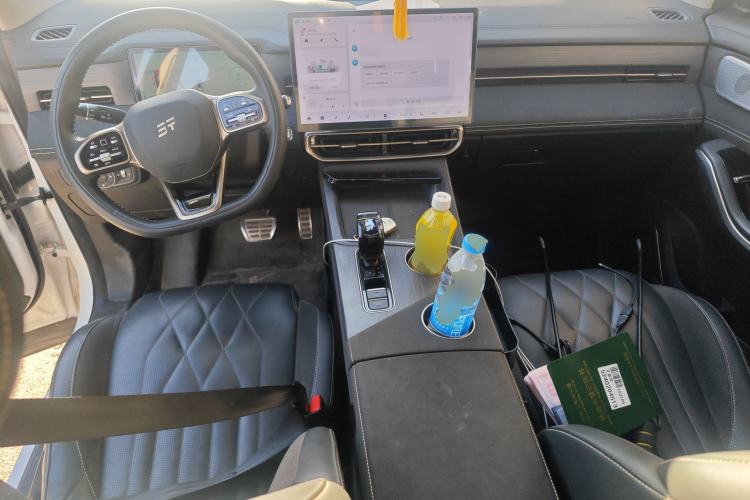 Used JETOUR Shanhai L9 2024 1.5TD 2DHT Pro 5-Seater Center Console