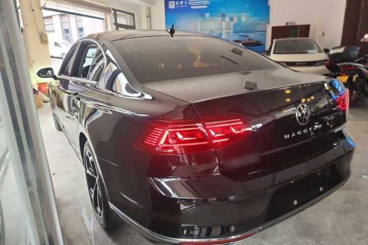 Used Volkswagen Magotan 2023 2 Million Units Limited Edition 330TSI DSG Leading Version Rear Left 45 Deg