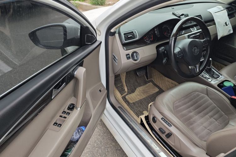 Used Volkswagen Magotan 2013 2.0 TSI Ultimate Model Driver Seat