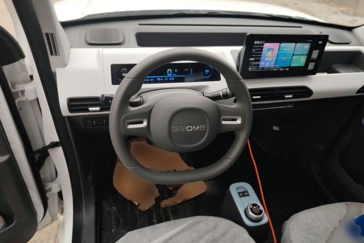 Used Geely Galaxy Panda 2024 Panda Mini 200km Endurance Bear Steering Wheel