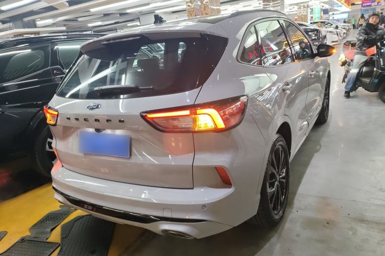 Used Ford Escape 2024 EcoBoost 245 Four-Wheel Drive ST-Line Pro Trim
