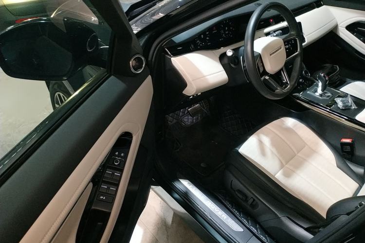 Used Land Rover Range Evoque 2021 Range Rover Velar L 249PS R-Dynamic First Edition Driver Seat