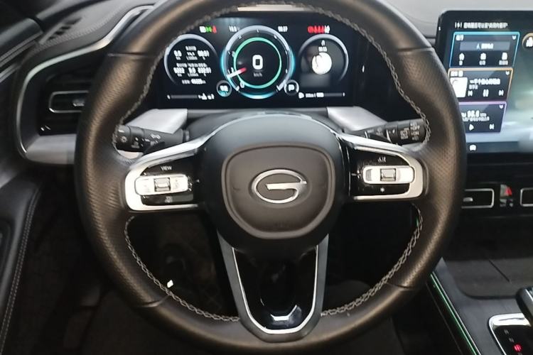 Used GAC Trumpchi GS8 2022 Linghang Series 2.0 TGDI Two-Wheel-Drive Luxury Smart Connectivity Version (7 Seats)
