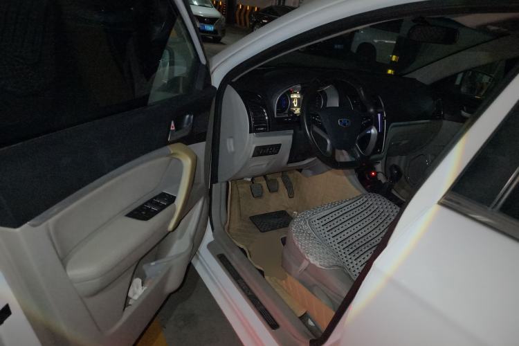 Used Geely Auto Emgrand 2015 Sedan 1.5L Manual - Top Trim Level