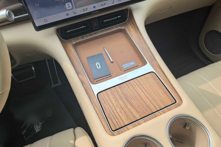 Used Hima AITO M7 2026 Model Range-Extending Ultra All-Wheel Drive 6-Seater Version Interior 2