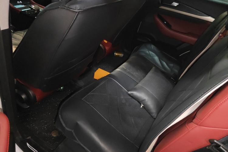 Used JETOUR X70 2023 1.5T DCT Overpass PRO+ Edition 7 Seats Left Rear Seat