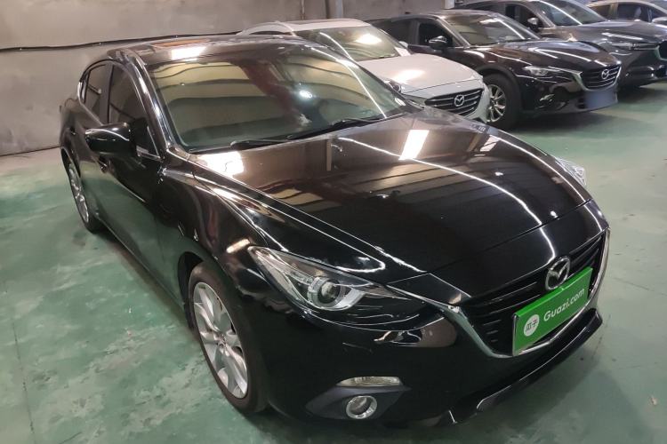 Used Mazda Mazda 3 Axela 2014 Sedan 2.0L Automatic Flagship Model