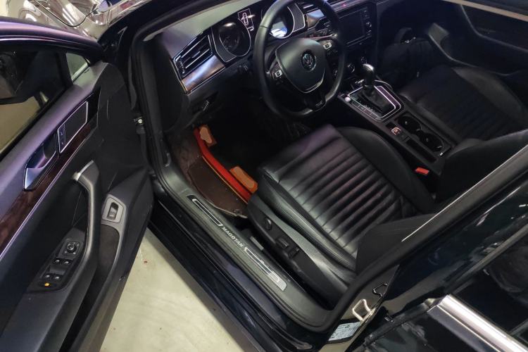 Used Volkswagen Magotan 2019 330TSI DSG Leading Model China VI Standard