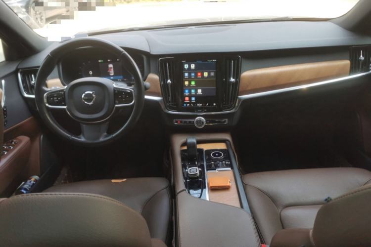 Used Volvo S90 2022 B5 Zhiyi Luxury Edition
