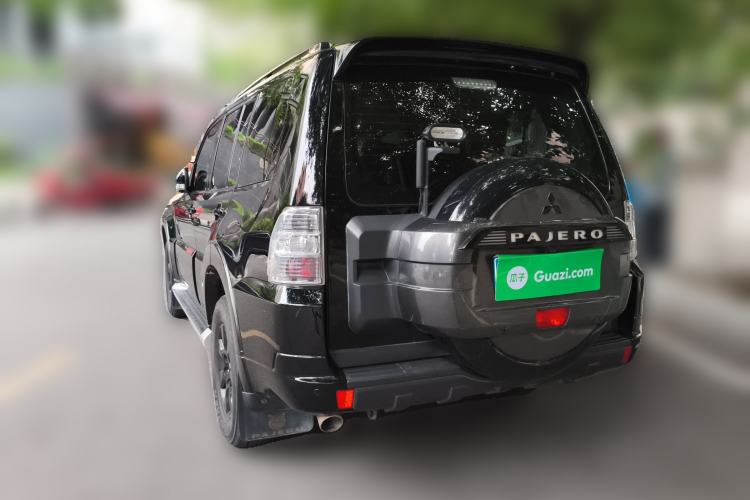 Used Mitsubishi Pajero 2018 3.0L Automatic Comfort Edition
