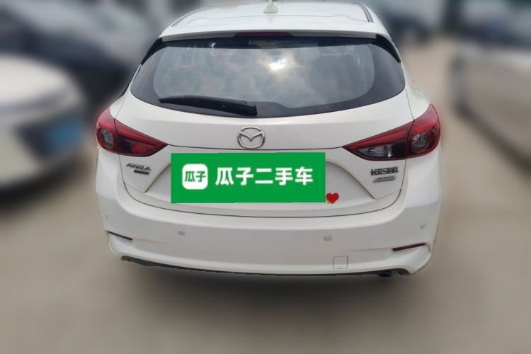 Used Mazda 3 Axela 2017 Hatchback 1.5L Automatic Luxury Model Emission Standard China V