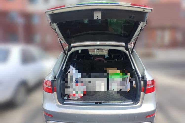 Used Audi A4 2014 40 TFSI allroad quattro plus version Trunk