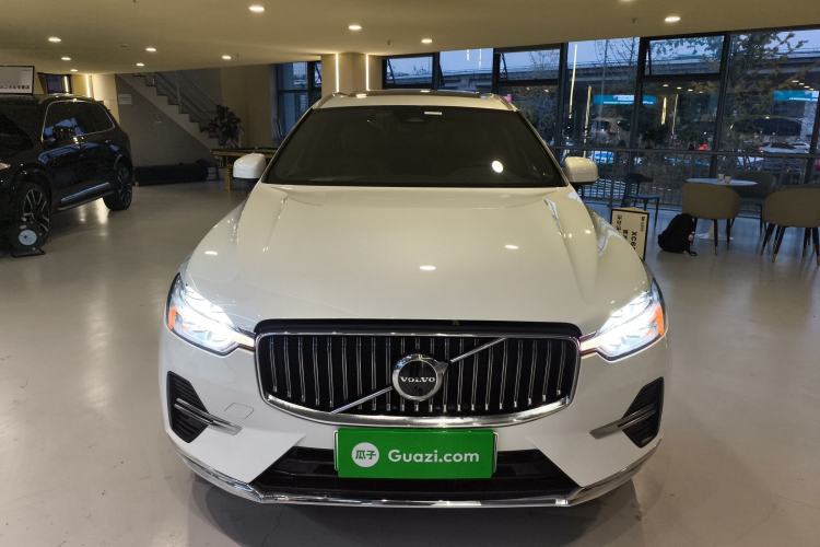 Used Volvo XC60 New Energy 2022 T8 Plug-in Hybrid Long-Range All-Wheel Drive Zhiyuan Luxury Edition