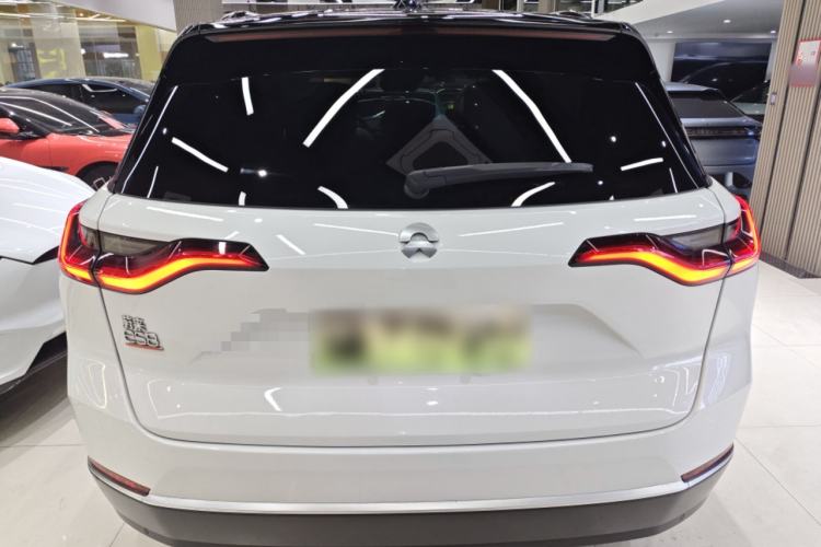 Used Nio ES8 2020 415 km Range 7-Seater Version Rear