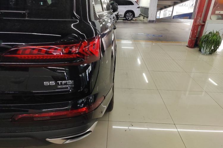 Used Audi Q7 2023 55 TFSI quattro S line Sport Edition Right Rear Taillight