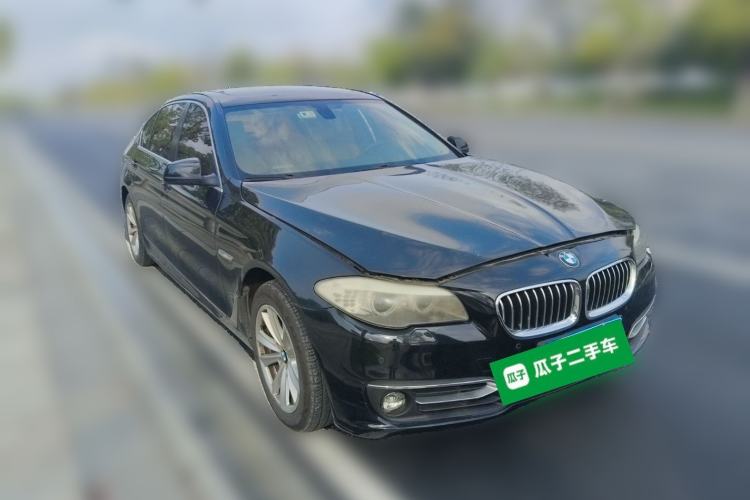 Used BMW 5 Series 2013 520Li Elegant Edition Front Right 45 Deg