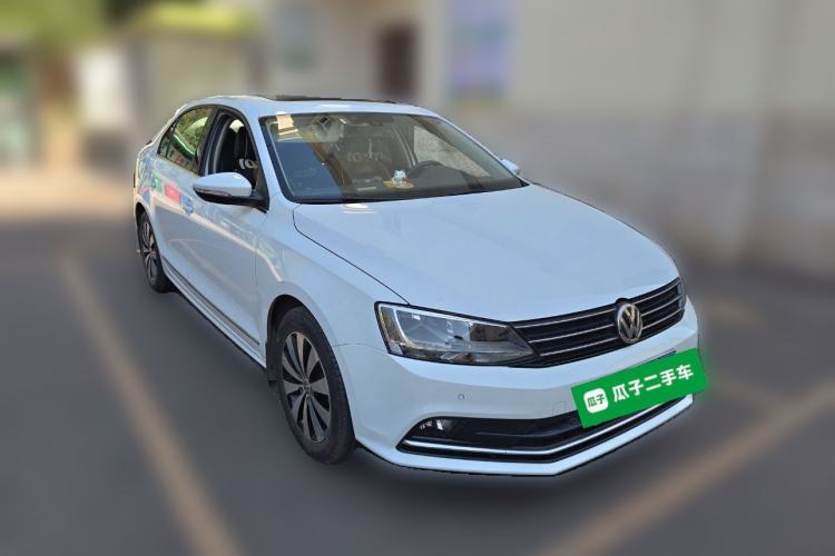 Used Volkswagen Sagitar 2015 230TSI Automatic Luxury Model