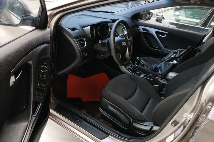 Used Hyundai Elantra (5th Generation / Langdong) 2016 1.6L Manual Luxury Model