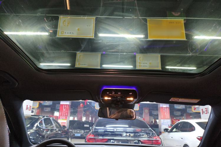 Used Mercedes-Benz C-Class 2024 Second Facelift C 260 L Sport Edition Headliner