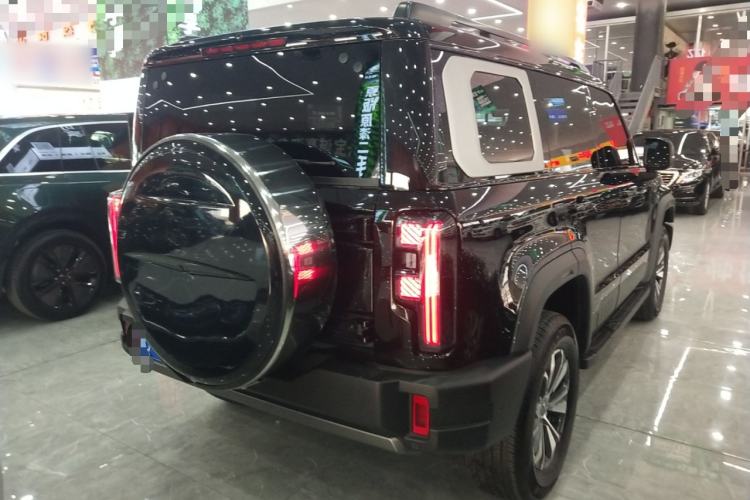 Used BAIC Off-Road BJ40 2024 2.0T All-New Urban Hunter Edition Ultimate Version