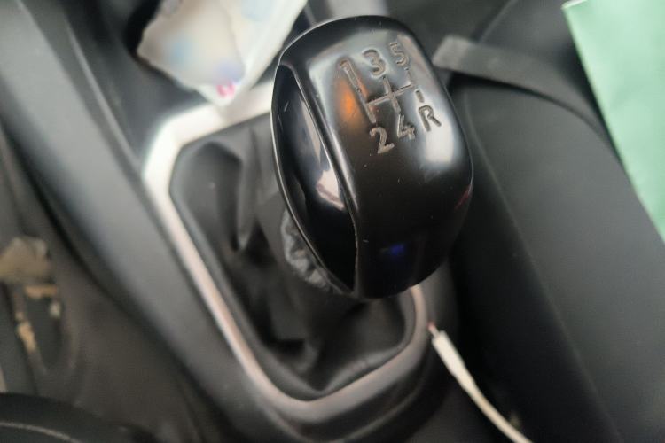 Used Peugeot 301 2016 1.6L Manual Comfort Edition
