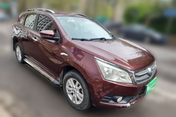 Used Venucia T70 2015 2.0L Manual RuiQu Version Front Right 45 Deg