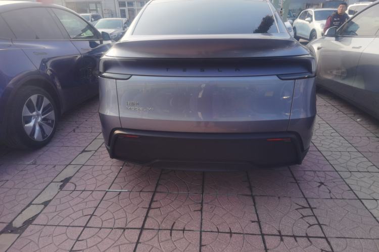 Used Tesla Model Y 2025 Long-Range All-Wheel Drive First Edition